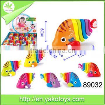 Best selling small toy wind up fish plastic toy fish