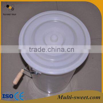 Hot Sale Manual Plastic Honey Extractor photo-3
