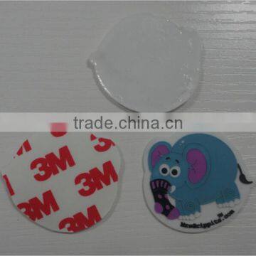 China Wholesale Custom 3d Logo Soft Rubber Pvc Patch With Glue on Backing photo-3