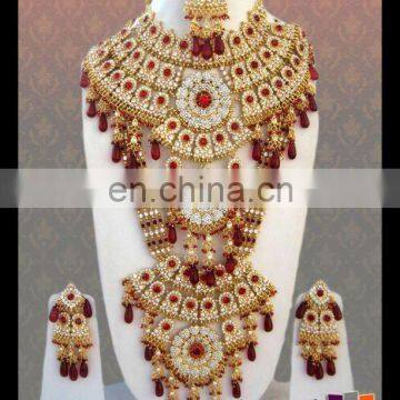 INDIAN EXCLUSIVE BRIDAL JEWELRY SET