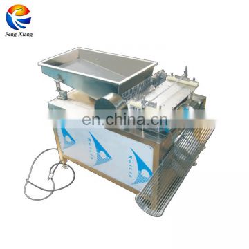 Quail Egg Shelling Machine / Quail Egg Peeling Machine / Quail Egg Plucking Machine