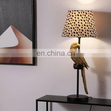 Parrot Shape Gold Bird Animal Statue Decoration Small Resin Vintage American Desk Lamps for Gift photo-4
