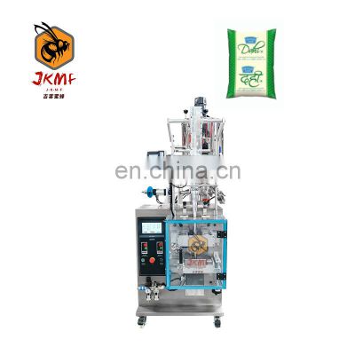 Professional factory small vertical liquid packaging machine milk packaging machine bright appearance