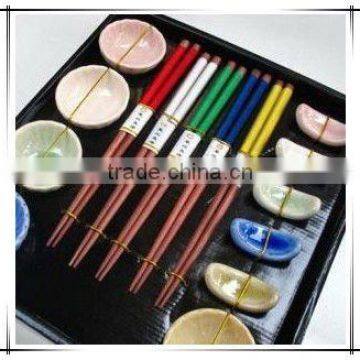 5 person Wooden Chopsticks set including dish, chopsticks holder