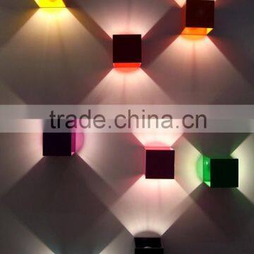 0630-1 wall-mounted lighting system colored aluminium cubes outward triangular light full 360 degree rotations wall lamp