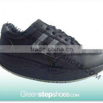 Ladies Tennis Shoes