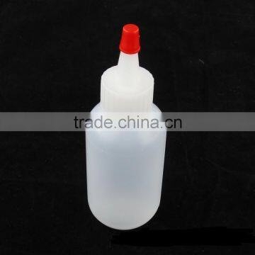 Transparent plastic bottles beak bottle of glue droplets drip bottle points bottling
