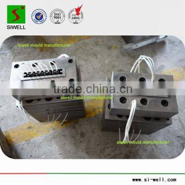 Extrusion mould for PVC foam profile