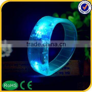 2015 Factory price High quality flashing motion led lights bracelet