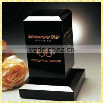 Hot Sale Engraved Black Crystal Cube Trophy Gifts For The Company Opened The Gifts