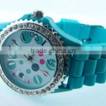 fashion geneva ladies silicone rubber band watch