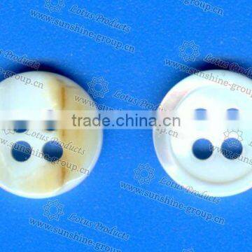 4-Hole Peral Shell Button