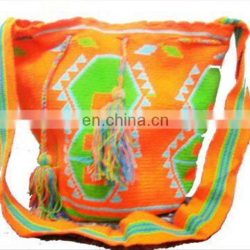 Mochilas wayuu, colombian bags, made by indigenas