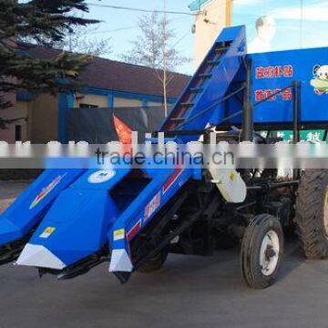 Corn combine harvester