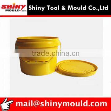 Chemical barrels bucket mould