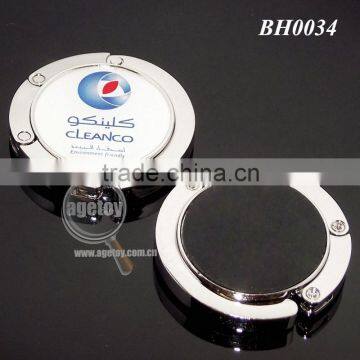 Saudi Arabia Souvenirs Promotional Round Portable Foldable Handbag Holder Hook Zinc Alloy Metal Dubai Print Custom Bag Hanger photo-5