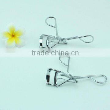 Lady Cute Eyelash Curler in Carbon Steel