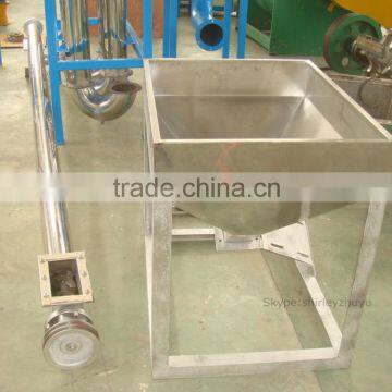 Plastic Screw Loader