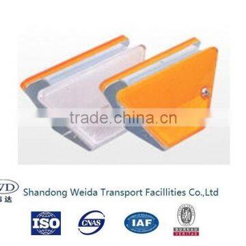 Traffic road reflector trapezoidal guardrail delineator