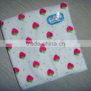 Widely use strawberry printing microfiber cleaning cloth