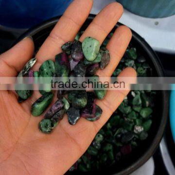 wholesale Natural crystal gravel epidote crushed gravel tumbled stone for home decor