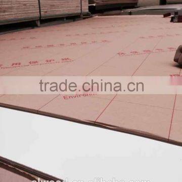 white color melamine laminated plywood covered with non-slip paper