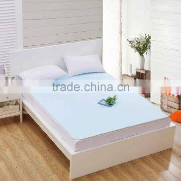 Manufacture Blue Terry combined with TPU Style Crochet Bed Sheet