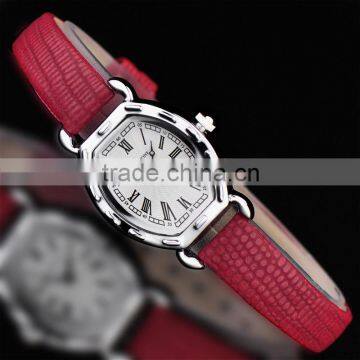 2016 Top Grade White Tonneau Fashion Diamante Lady's Quartz Wrist Watch