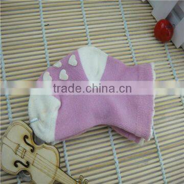 Factory Custom High quality 0-3years old baby socks,dotted heart pink color style ,white thick in the bottom