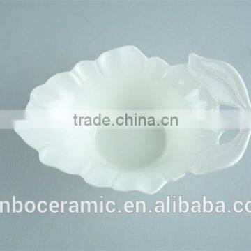 Fashion Small White Porcelain Leaf-shaped Dish photo-3