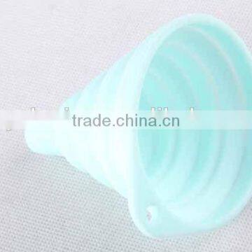 Hanging Cooking Tool Folding Circular Silicone Funnel photo-3