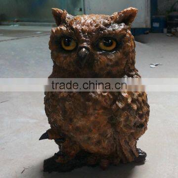 Animal park night owl statue decoration