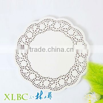 well-designed 7.5" Paper Doilies