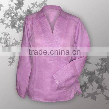 Ladies neck design of ramie blouse with pleats design