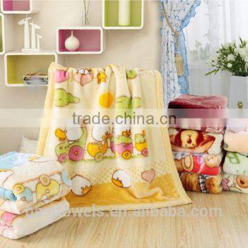 China supplier baby textile muslin swaddle raschel blanket