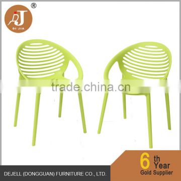 Factory Price Modern Plastic Dining Chair for Cafe