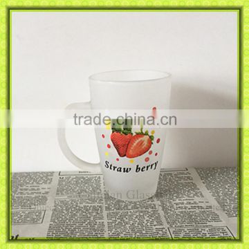 Strawberry printed frosted water drinking glass mug with handle