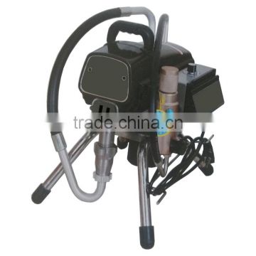 Spray Painting machine with sprayer gun and spraying nozzles