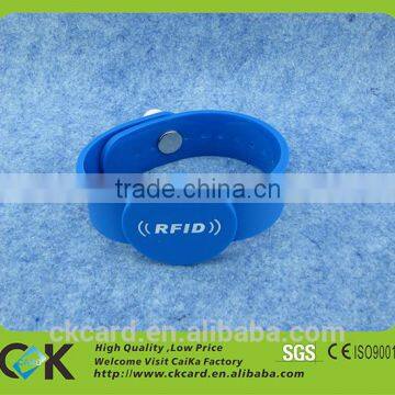 High quality soft PVC wrist band custom logo printing