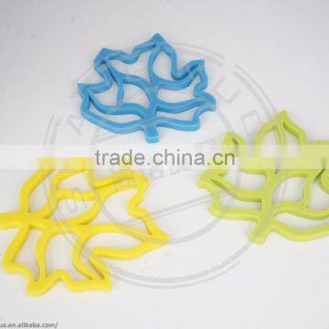 Leaf-shaped Silicone Made Pot Holder Coffee Mad