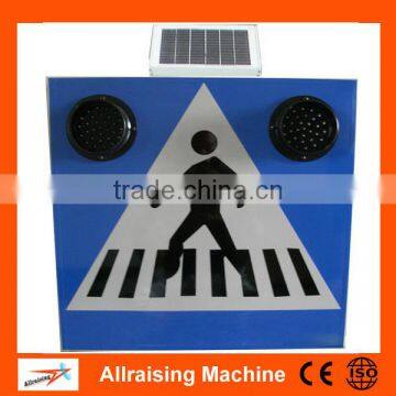 High Brigtness Solar Powered Pedestrian Crossing Sign photo-5