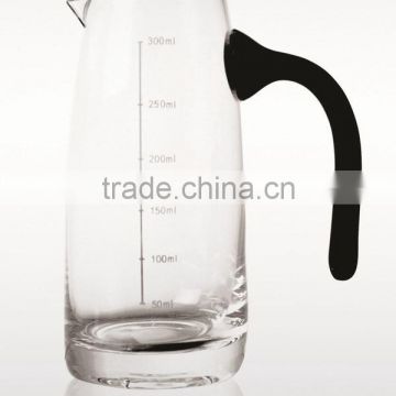 300ml glass wine decanter glass measuring cup with black handle