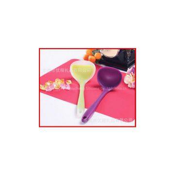 Food Grade Heat Resistant Silicone Soup Spoon