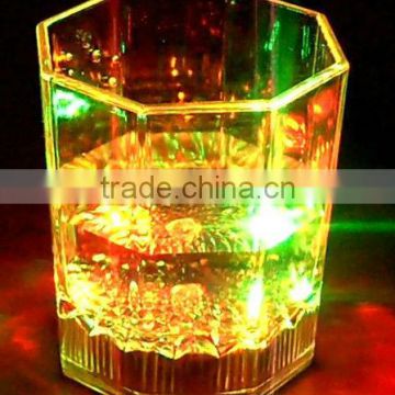 Led flashing whiskey cup