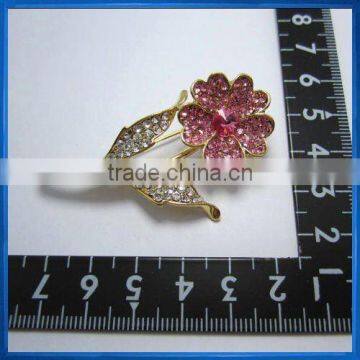 Stunning flower brooch