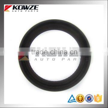 Front Crankshaft Oil Seal For Mitsubishi LANCER / LANCER CLASSIC L300 CS5A CS5W CS6A P06V MD168055