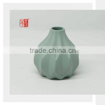 Latest Design Cheap Wholesale Mini Porcelain Vase