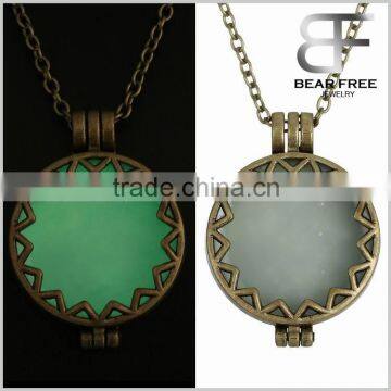 Bronze Round Shaped Sun Edge Glow in the dark Pendant Necklace