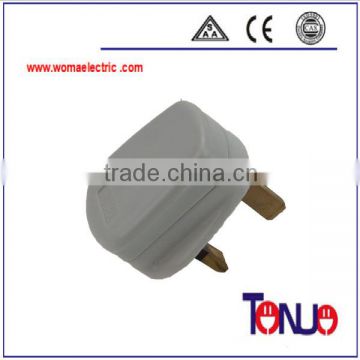 white 250v 13A electrical socket