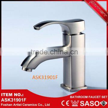 Bulk Buy From China Sanitary Ware Parts Golden Bathroom Faucet